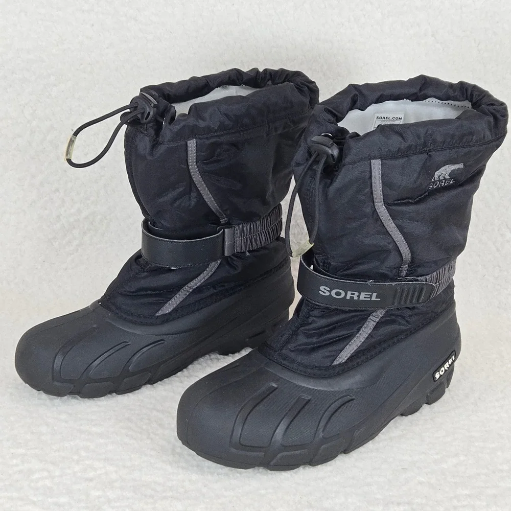 Sorel Kids Flurry Winter Snow Boots Size 6 Waterproof Insulated NY1885-016 Black